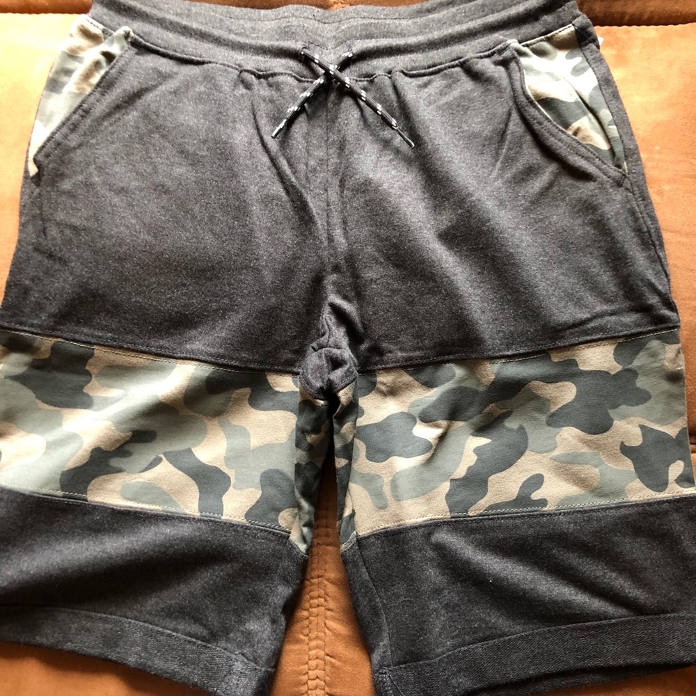 Boys shorts 10/12
